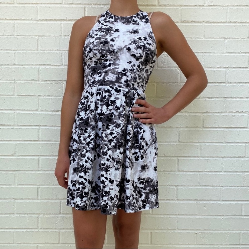 SO Floral Crossback High Neck Mini Dress XS